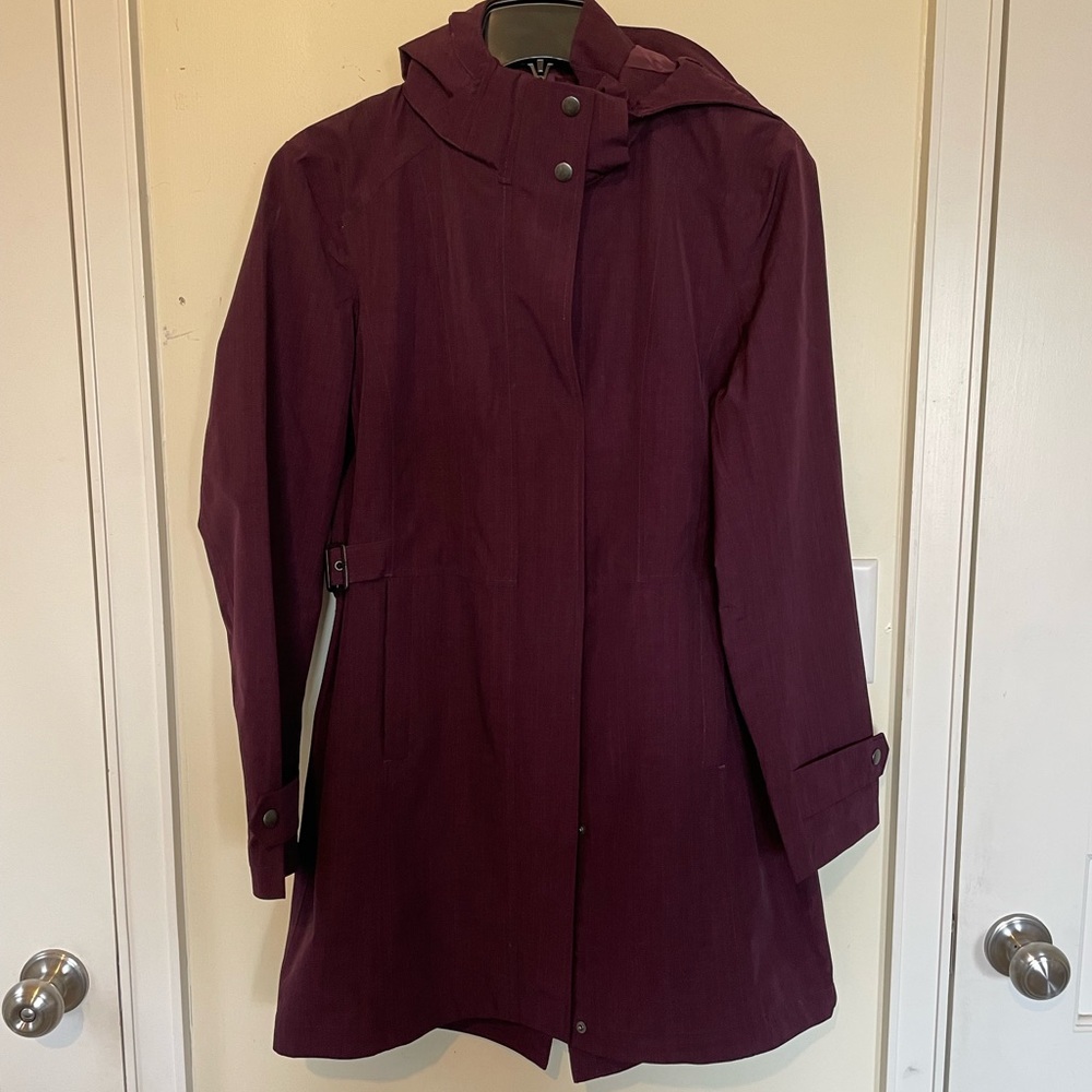 Burgundy Trench Coat Raincoat (Size M)